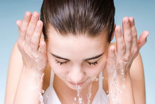 cách chăm sóc da mặt vào mùa hanh khô